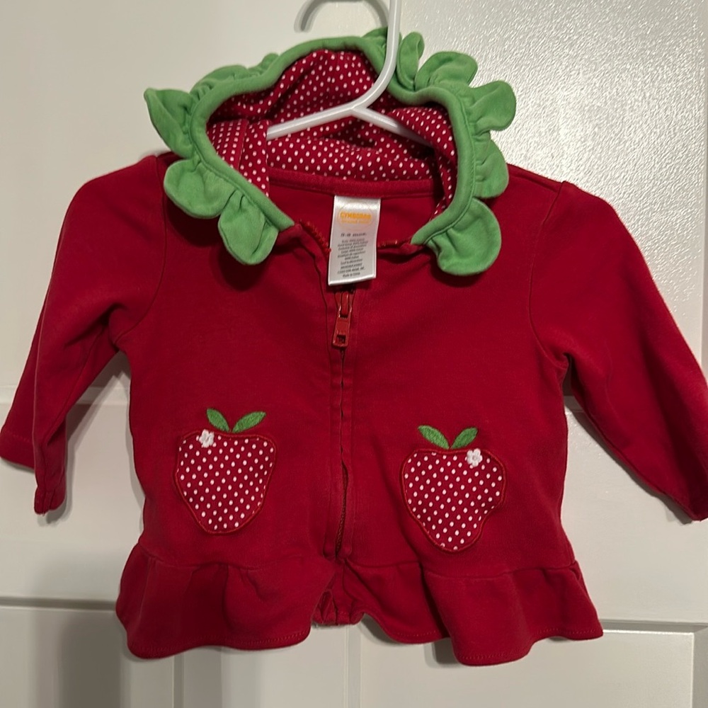 Gymboree 2 pc set hoodie pants Strawberries